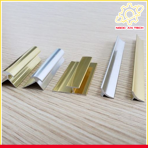Nẹp nhôm bo góc